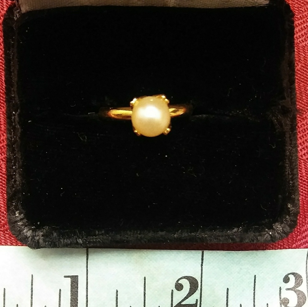 Vintage Faux Pearl Ring